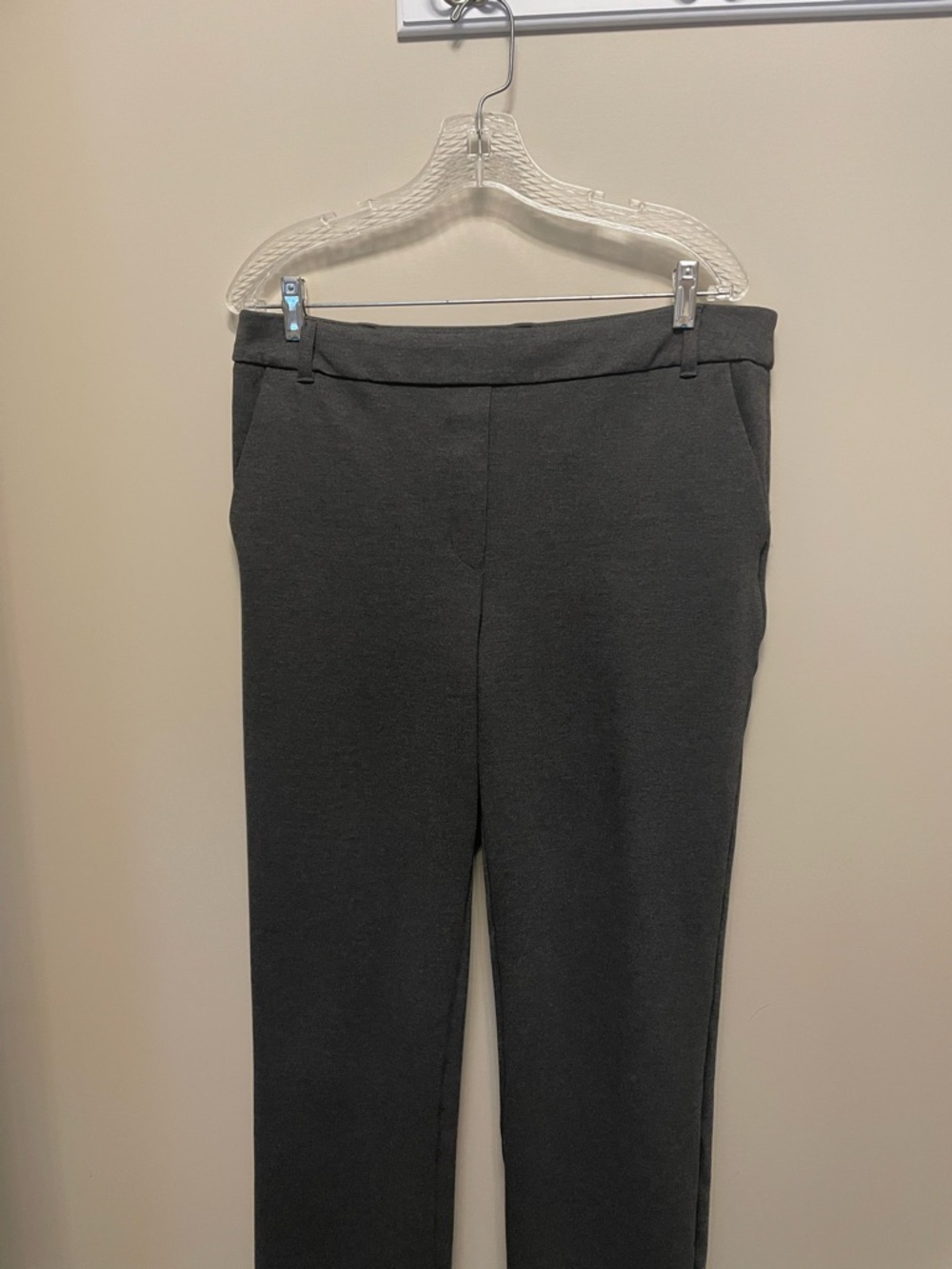 3/$30 Reitmans Charcoal Straight-Leg Women's Pants